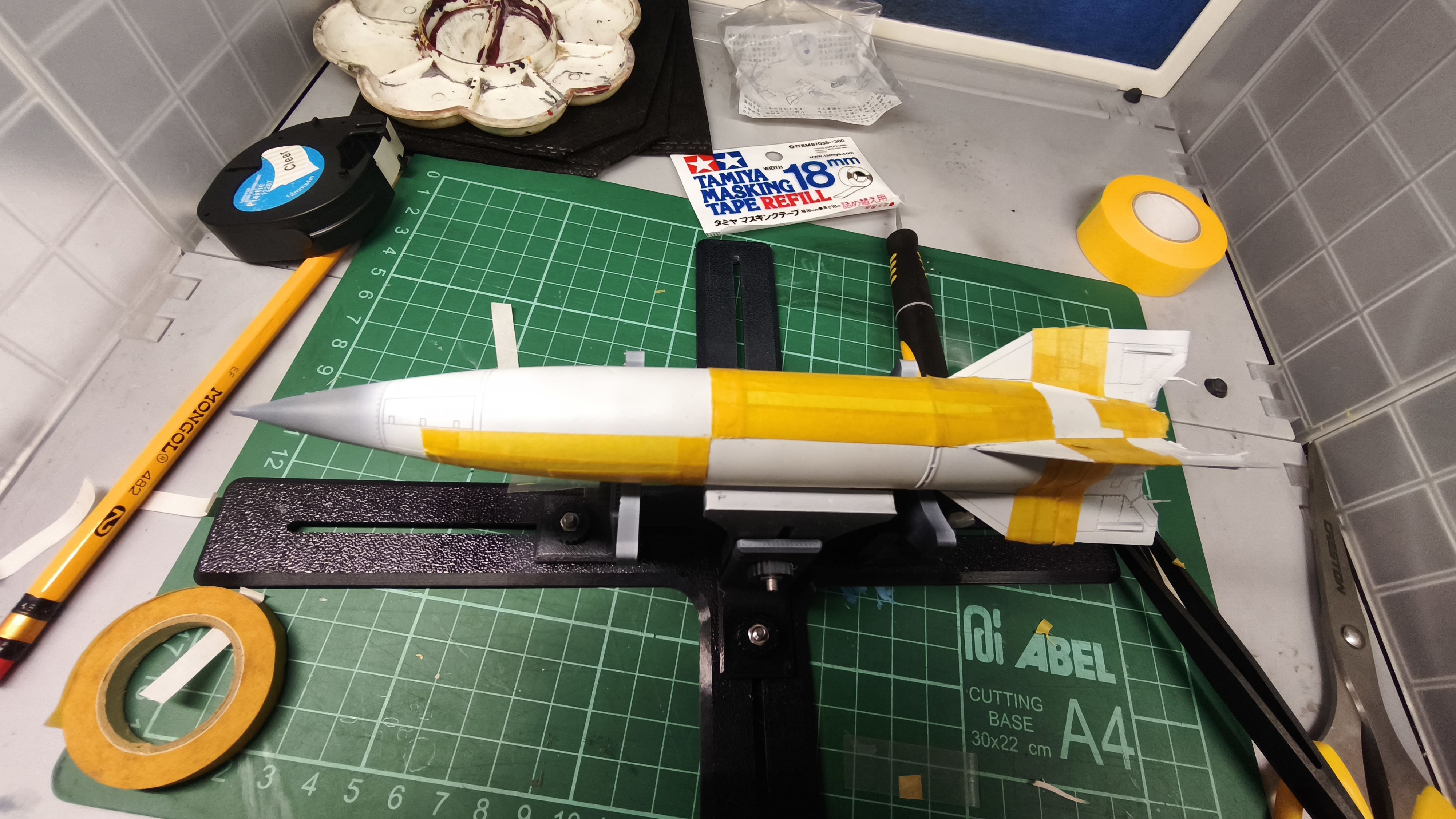 v2 scale model with masking